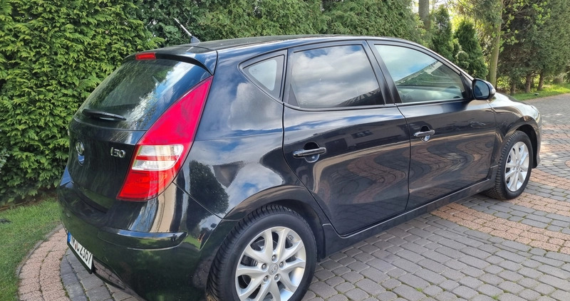 Hyundai I30 cena 22900 przebieg: 125000, rok produkcji 2011 z Tłuszcz małe 497